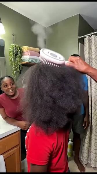 Brosse à cheveux électrique
